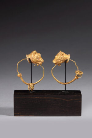 NEAR EASTERN, PAIR OF GOLD EARRINGS