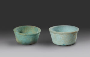 PAIR OF MINI BLUE FAIENCE PAINT POTS